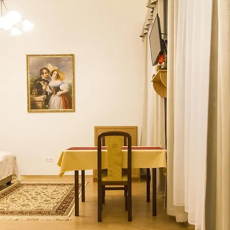 Authentic Klauzal Apartament *