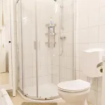 아파트 어센틱 클라우절 아파트먼트